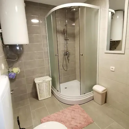 Kuca Nina Vila